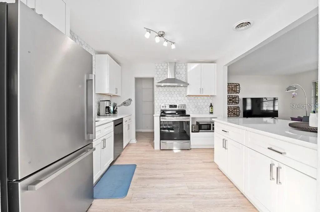 2676 Martin Street Sarasota FL 34237