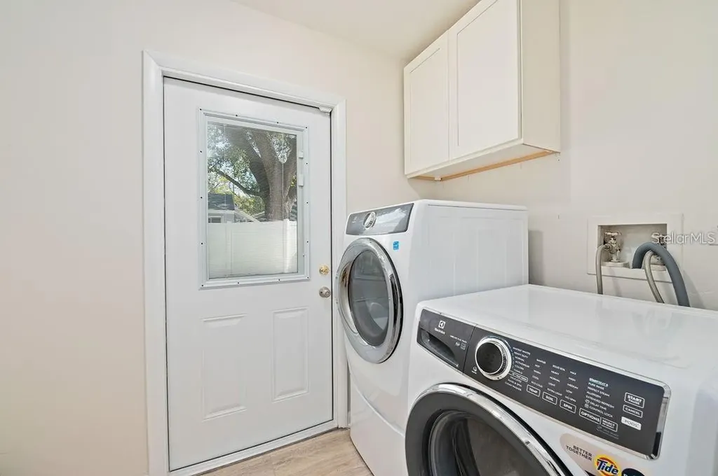 2676 Martin Street Sarasota FL 34237