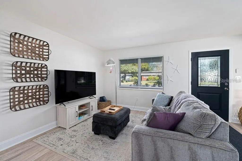 2676 Martin Street Sarasota FL 34237