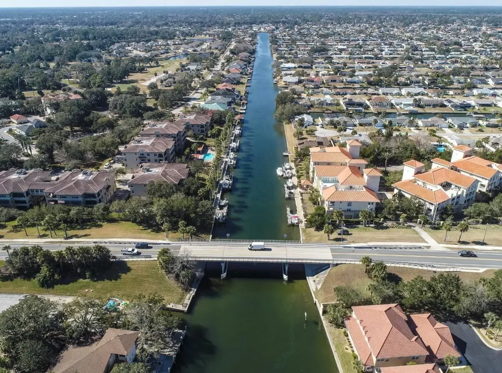18 Bishop Lane Palm Coast FL 32137