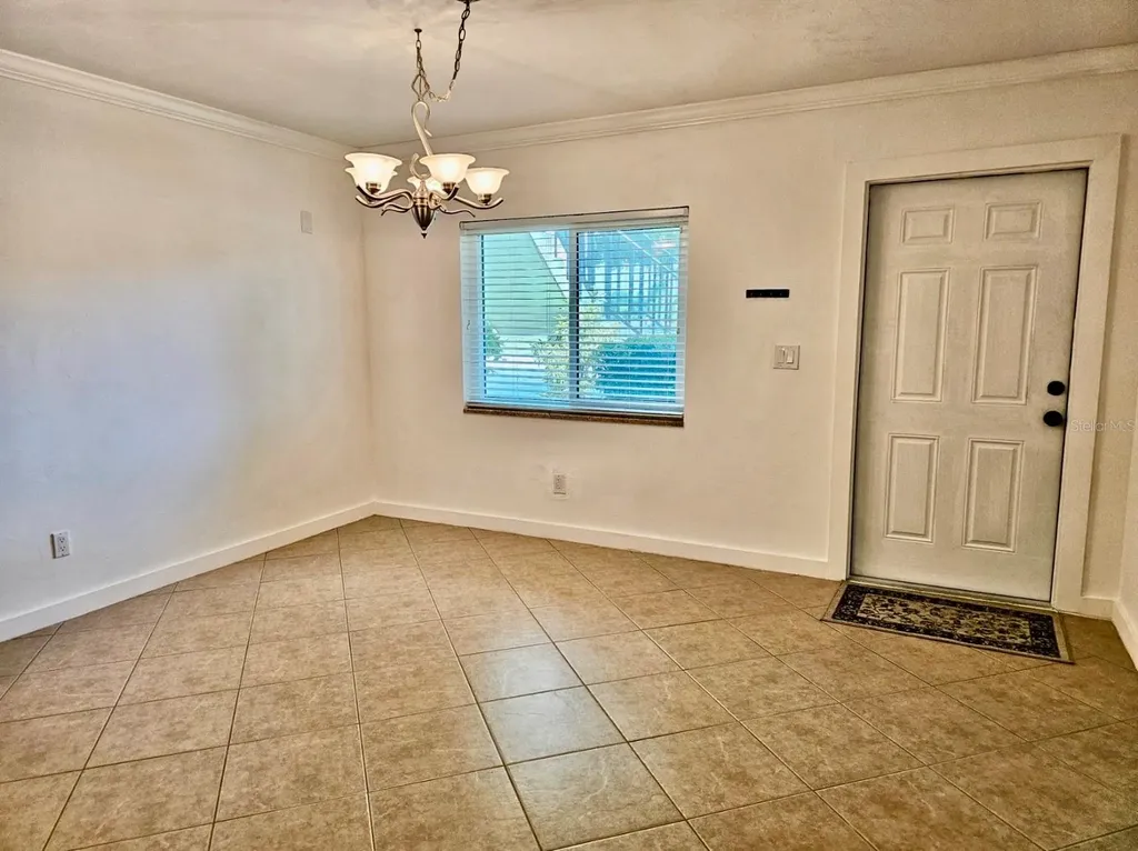4722 SE 1st Place Cape Coral FL 33904