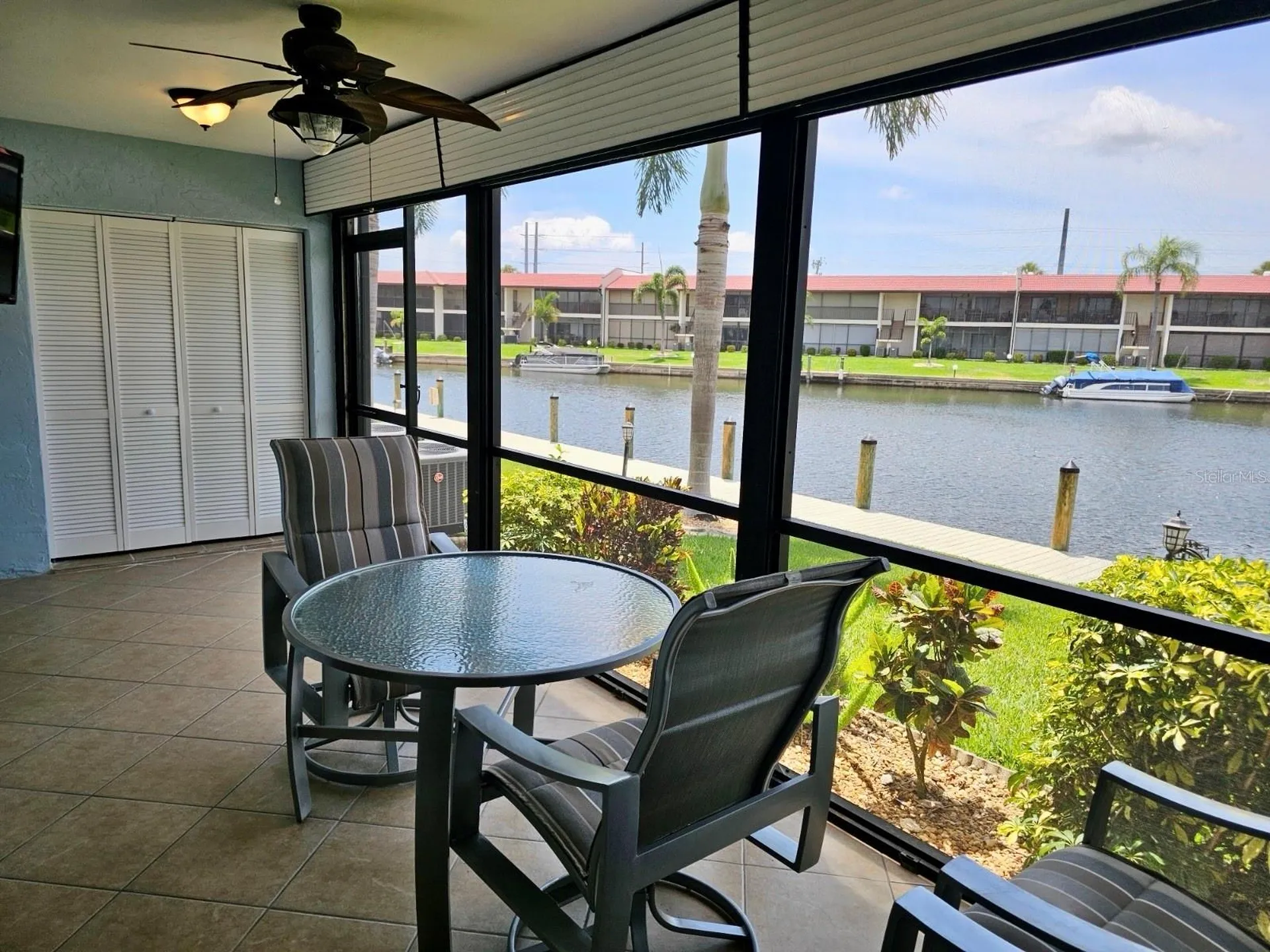 4722 SE 1st Place Cape Coral FL 33904