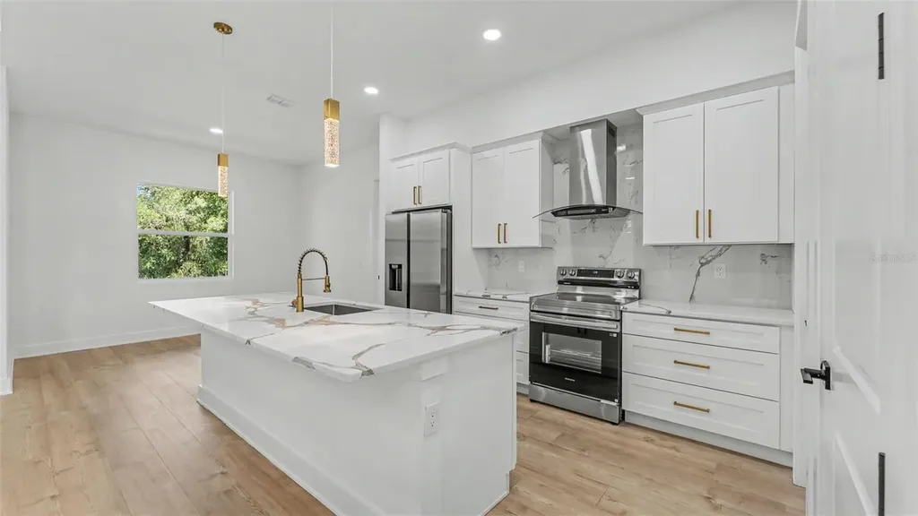 1479 Holly Hill Road Davenport FL 33837