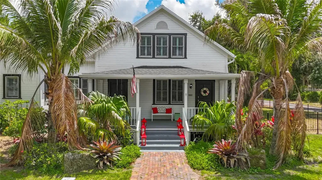 3621 1st Avenue W Bradenton FL 34205