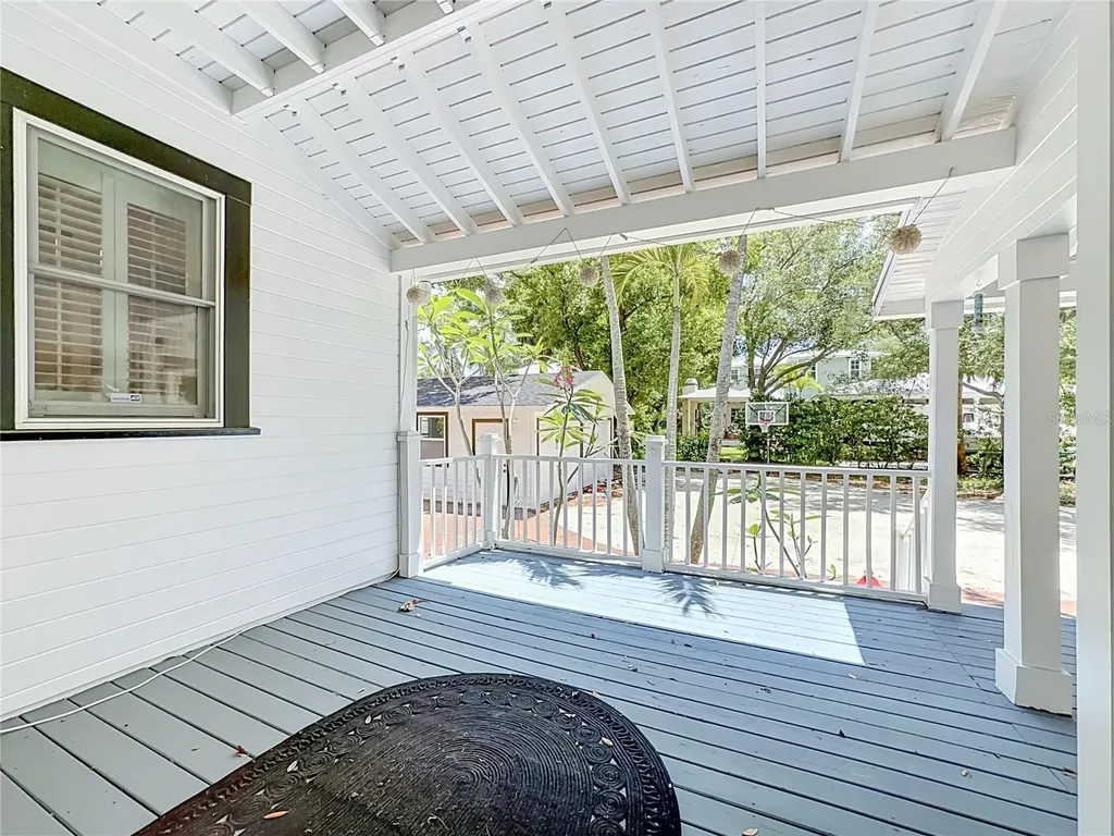 3621 1st Avenue W Bradenton FL 34205