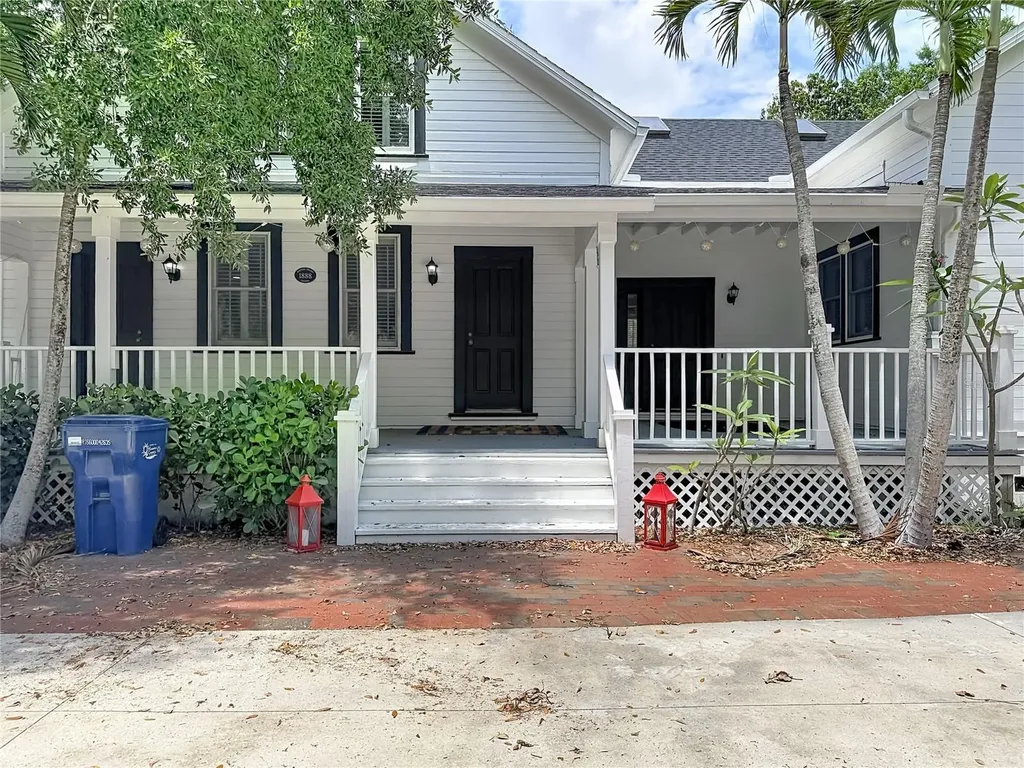 3621 1st Avenue W Bradenton FL 34205