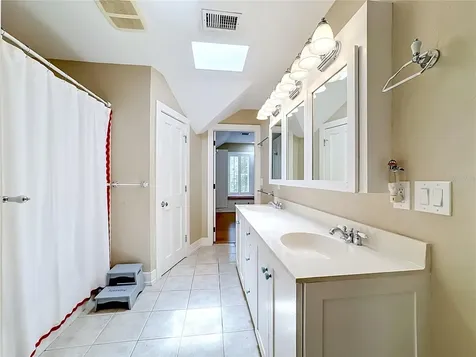 3621 1st Avenue W Bradenton FL 34205