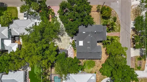 3621 1st Avenue W Bradenton FL 34205
