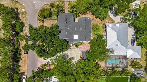 3621 1st Avenue W Bradenton FL 34205
