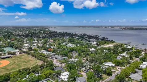 3621 1st Avenue W Bradenton FL 34205
