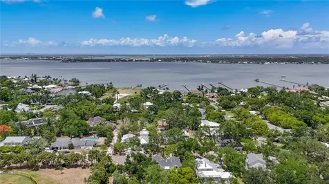 3621 1st Avenue W Bradenton FL 34205