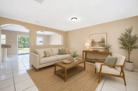 1313 Timberbend Circle Orlando FL 32824