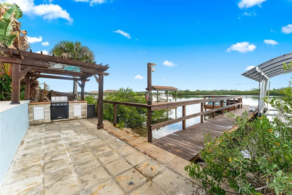 29 Pelican Lane Edgewater FL 32141