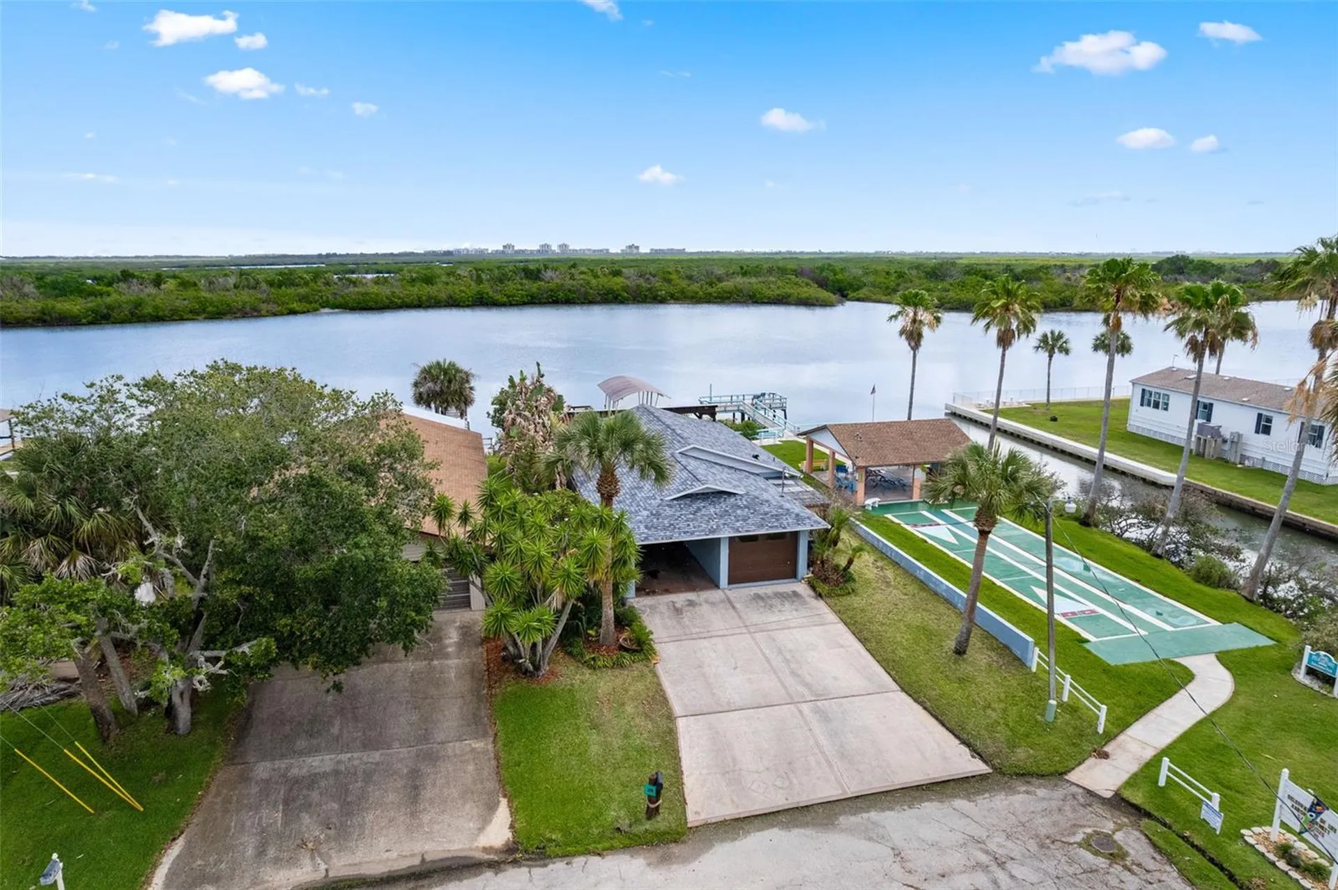 29 Pelican Lane Edgewater FL 32141