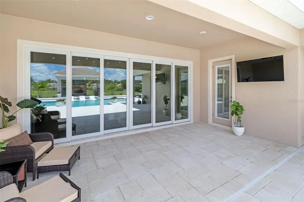 1843 Cattle Baron Court Lithia FL 33547