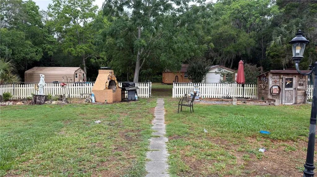 4076 S Oakhurst Drive Homosassa FL 34446