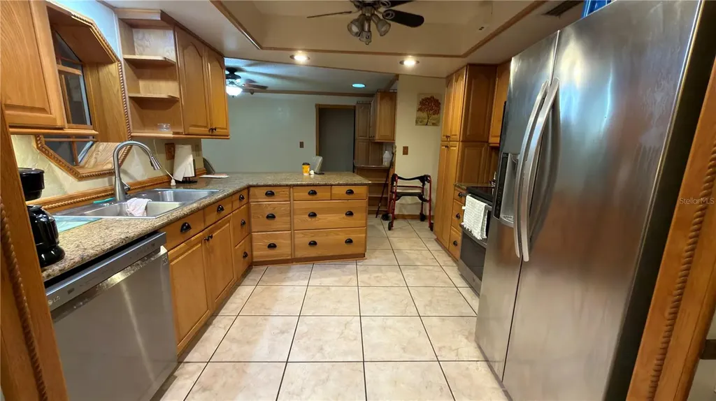 4076 S Oakhurst Drive Homosassa FL 34446