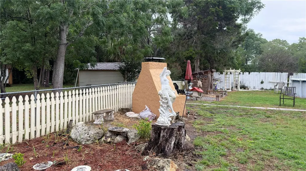 4076 S Oakhurst Drive Homosassa FL 34446