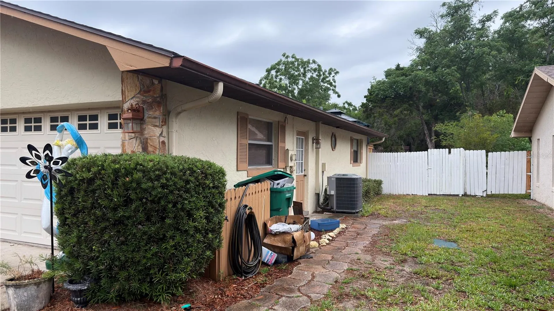 4076 S Oakhurst Drive Homosassa FL 34446