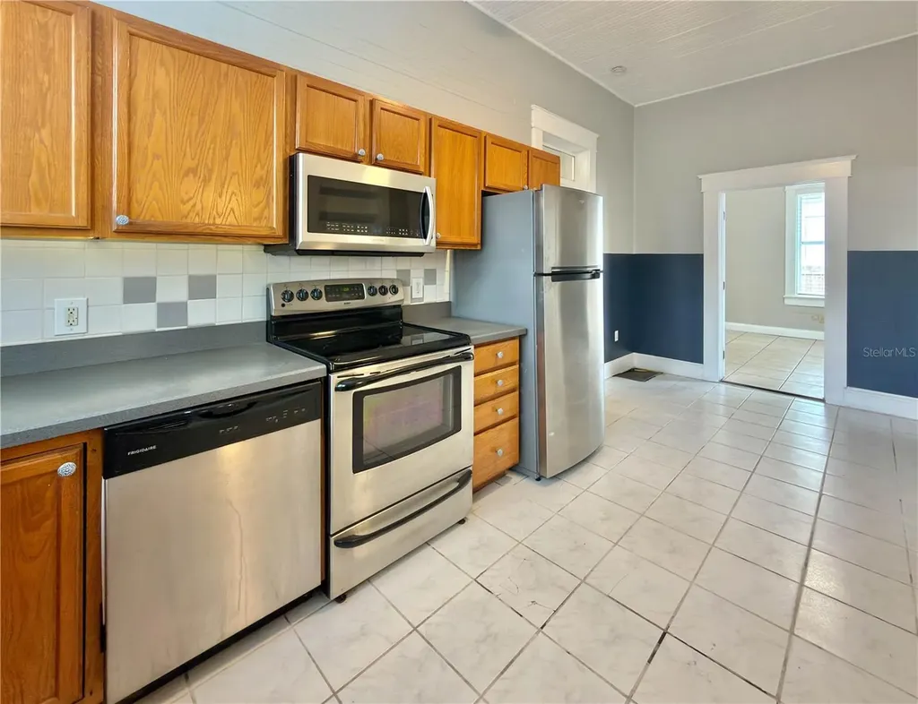 2312 E 10th Avenue Tampa FL 33605