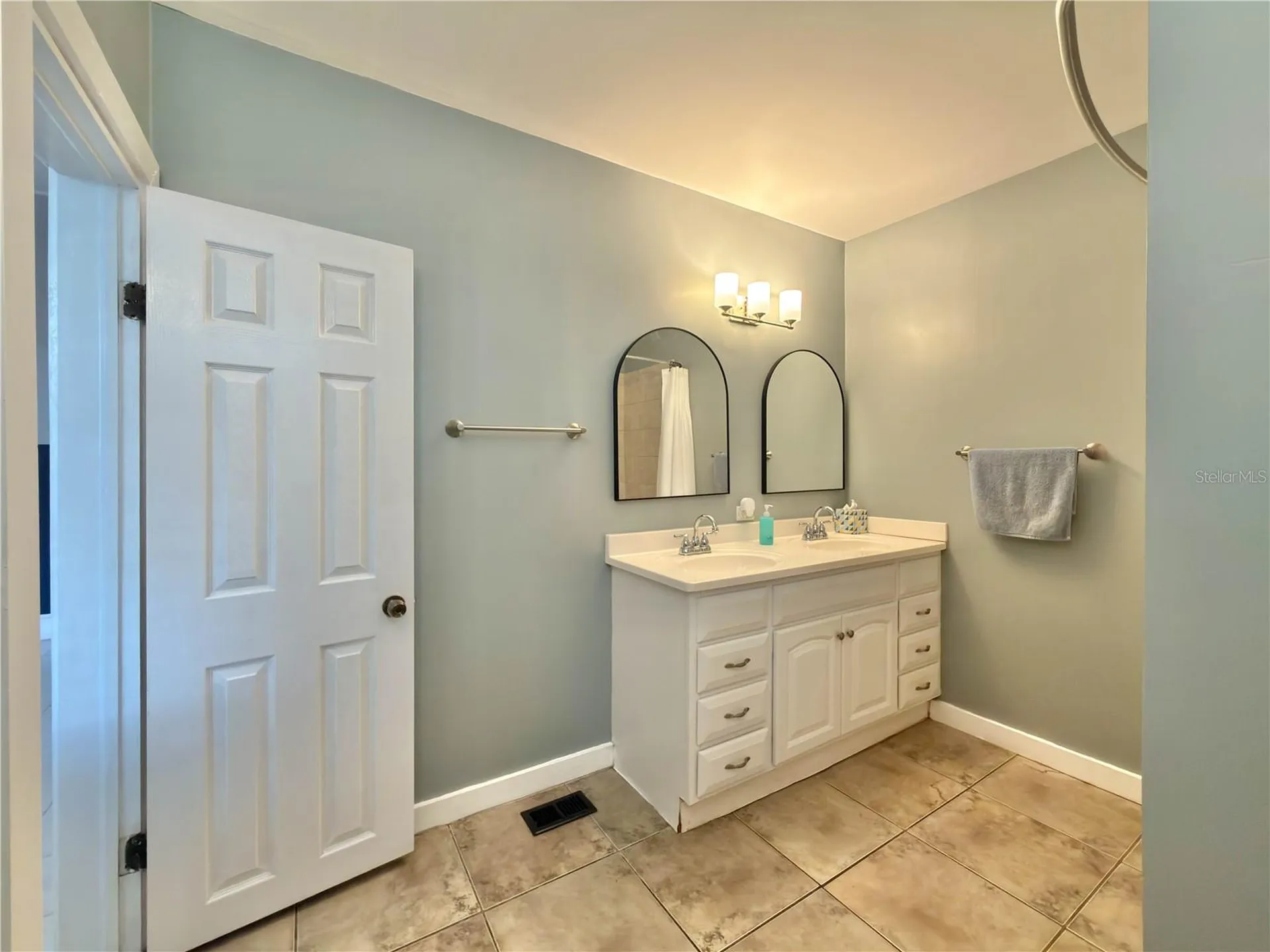 2312 E 10th Avenue Tampa FL 33605