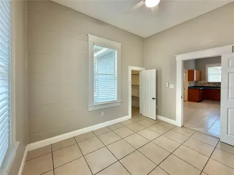 2312 E 10th Avenue Tampa FL 33605