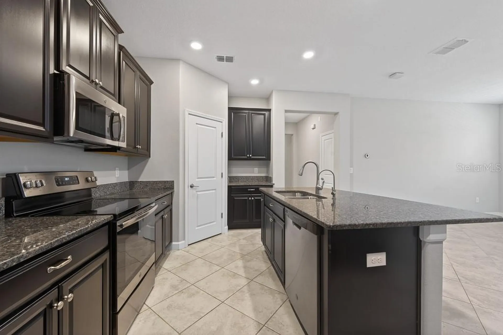 9832 Sage Creek Drive Sun City Center FL 33573
