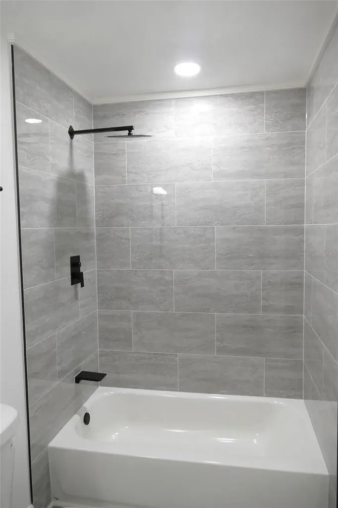 3202 Tradewinds Trail Orlando FL 32805