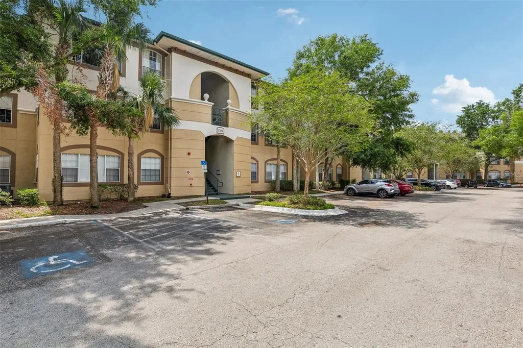 17104 Carrington Park Drive Tampa FL 33647