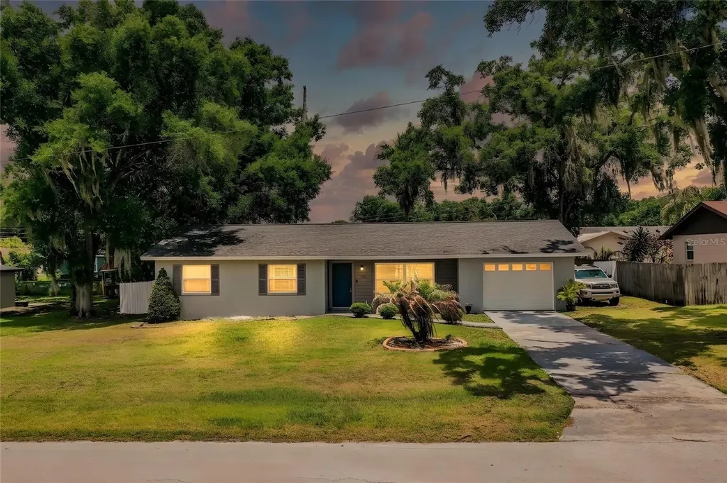 142 Padgett Place S Lakeland FL 33809