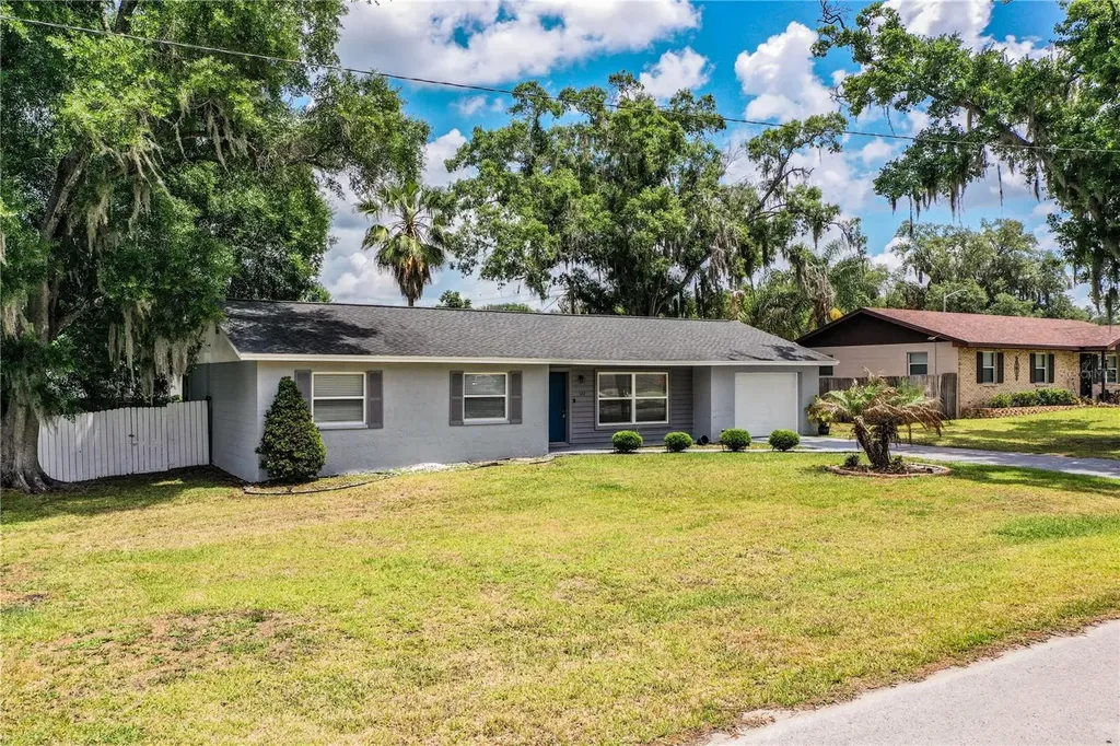 142 Padgett Place S Lakeland FL 33809