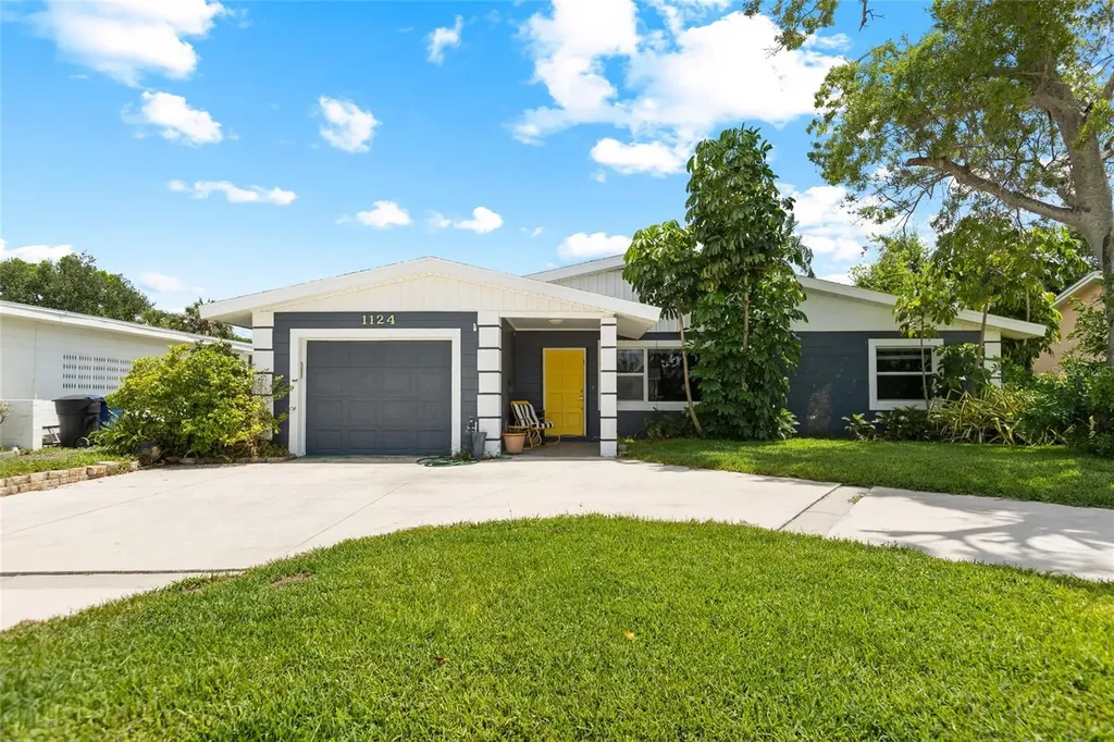 1124 40th Avenue NE St Petersburg FL 33703