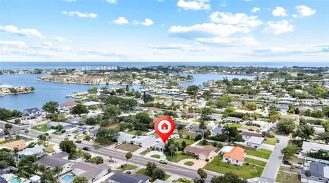 1124 40th Avenue NE St Petersburg FL 33703