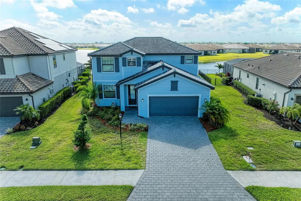 5325 Coral Reef Way Bradenton FL 34211