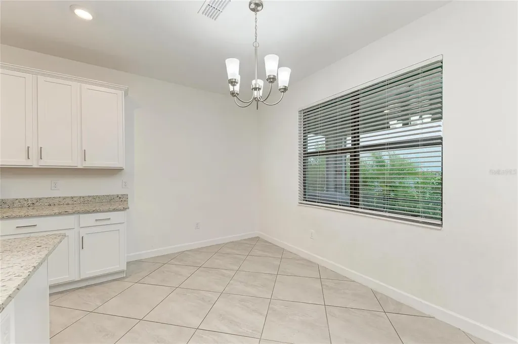 5325 Coral Reef Way Bradenton FL 34211