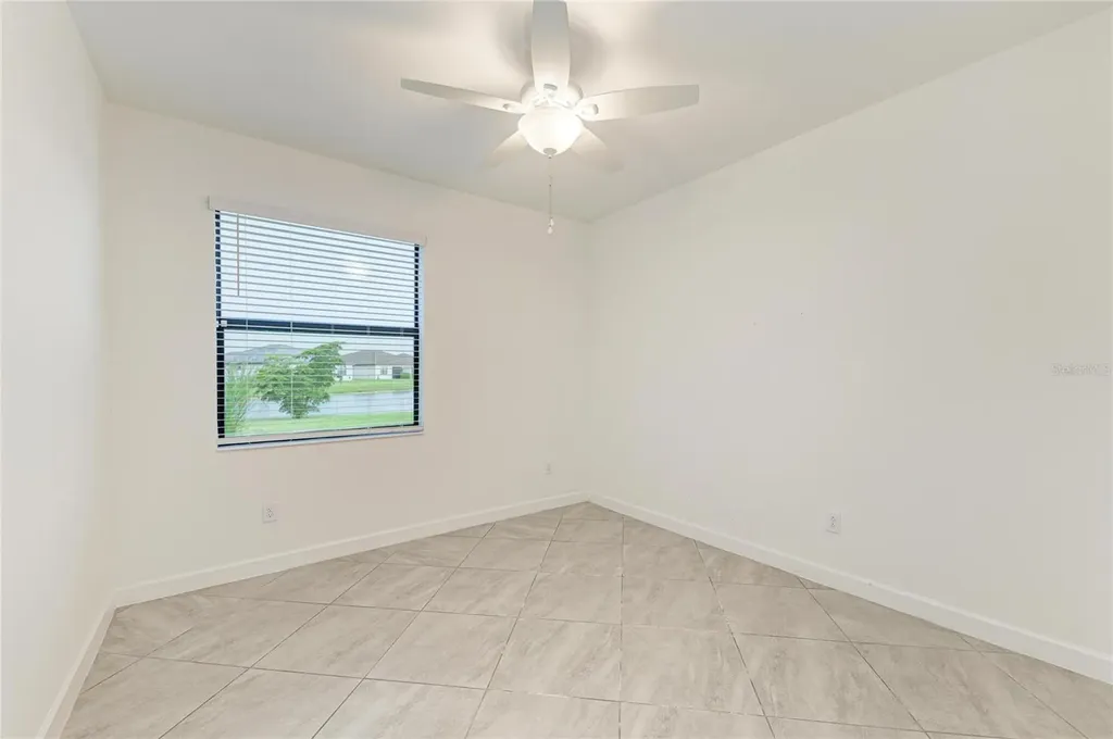 5325 Coral Reef Way Bradenton FL 34211