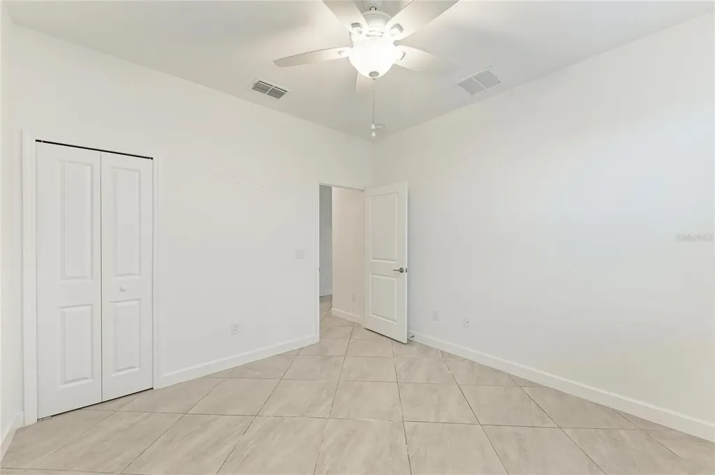 5325 Coral Reef Way Bradenton FL 34211