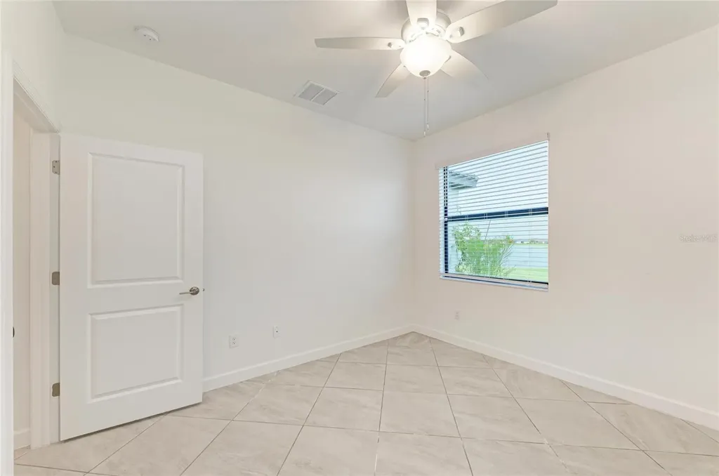 5325 Coral Reef Way Bradenton FL 34211