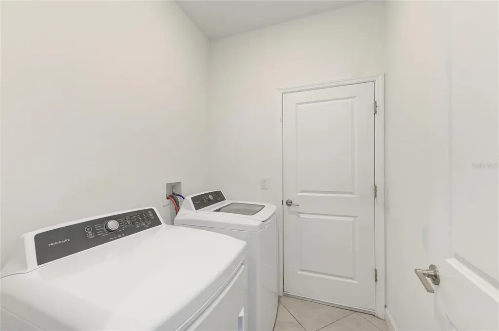 5325 Coral Reef Way Bradenton FL 34211