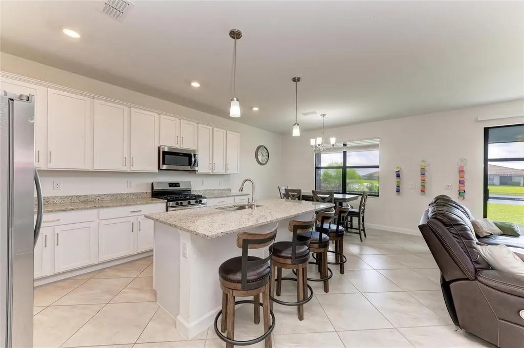 5325 Coral Reef Way Bradenton FL 34211