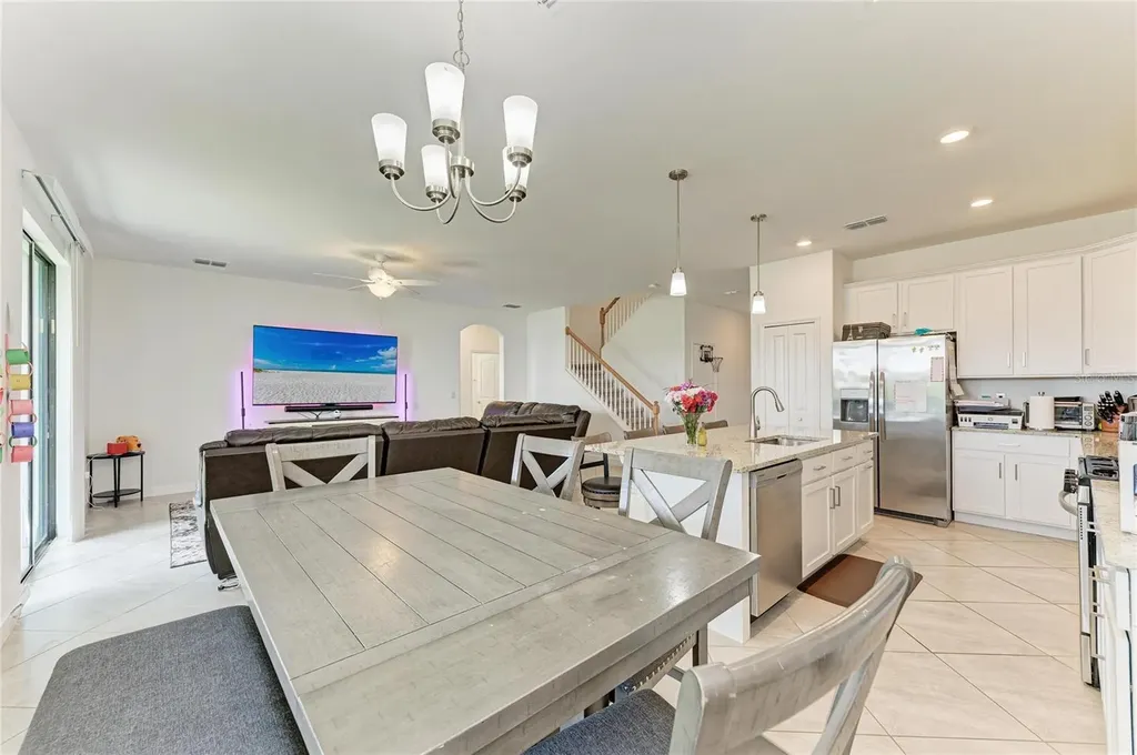 5325 Coral Reef Way Bradenton FL 34211