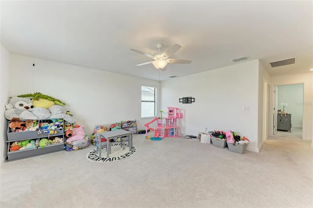 5325 Coral Reef Way Bradenton FL 34211