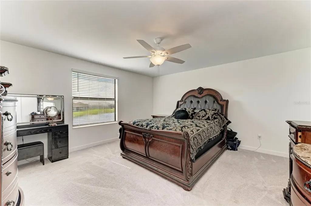 5325 Coral Reef Way Bradenton FL 34211