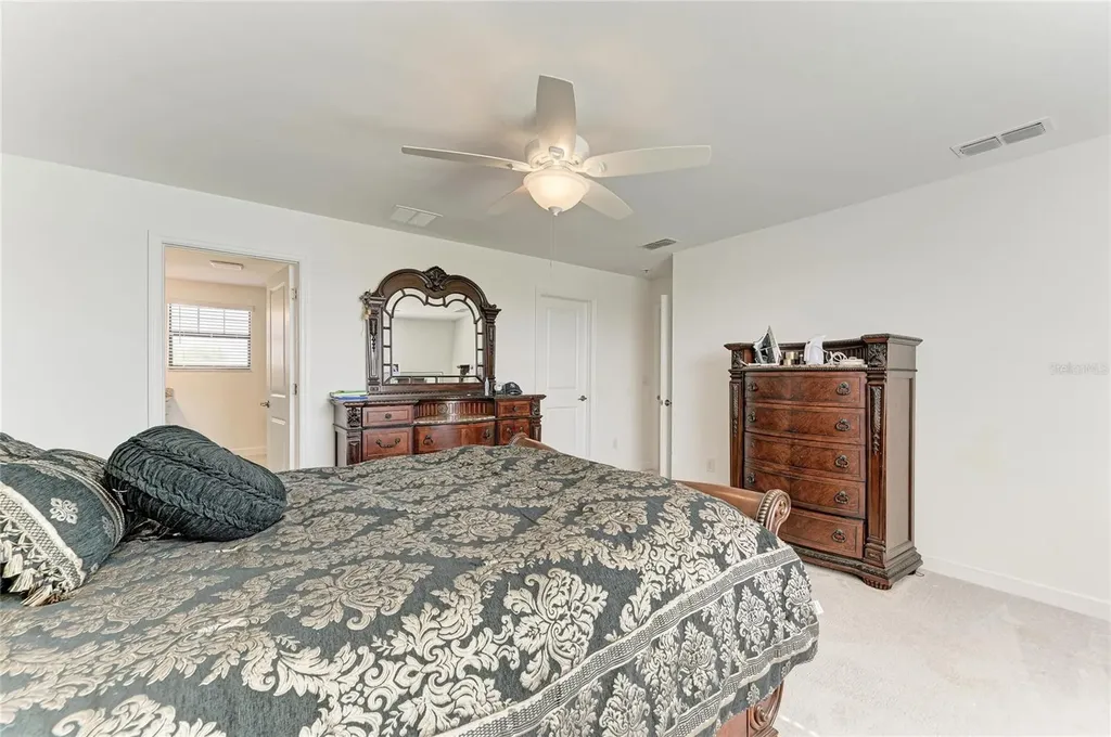 5325 Coral Reef Way Bradenton FL 34211