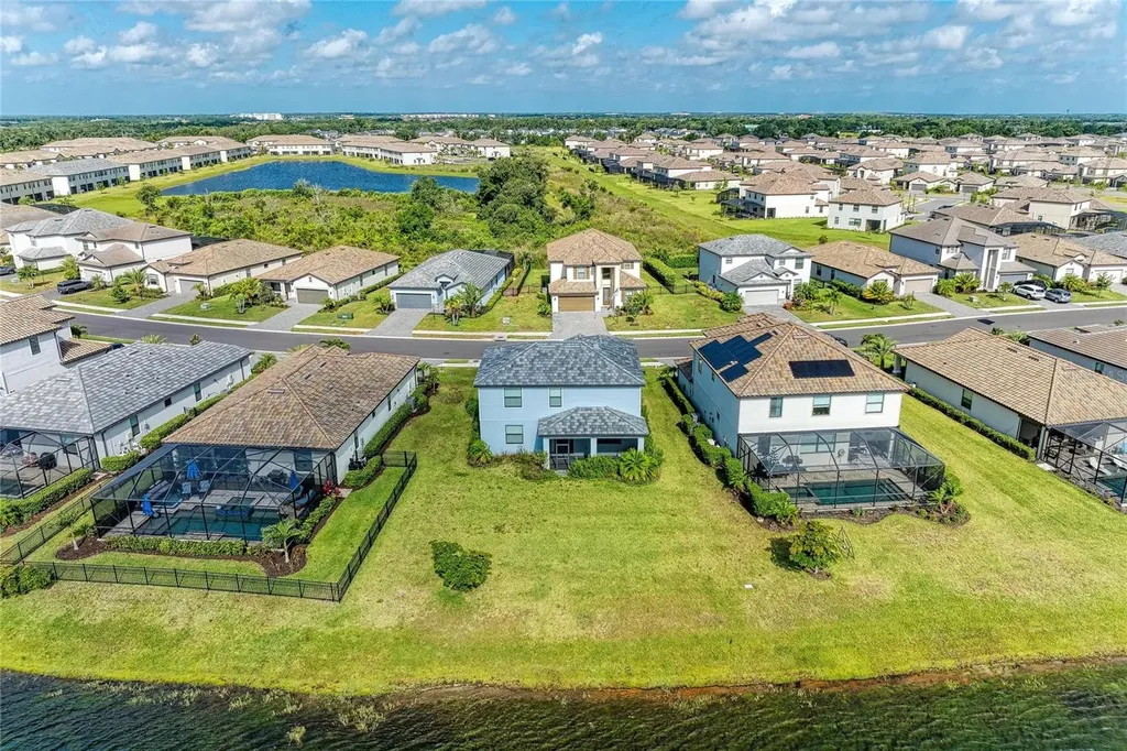 5325 Coral Reef Way Bradenton FL 34211