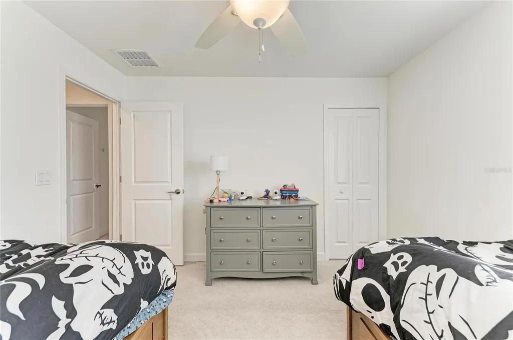 5325 Coral Reef Way Bradenton FL 34211