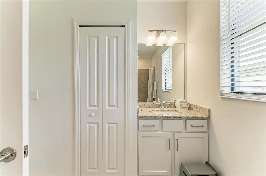 5325 Coral Reef Way Bradenton FL 34211