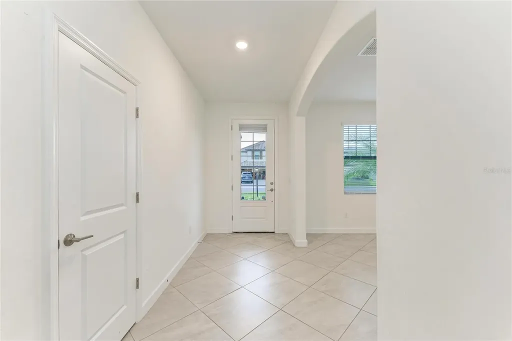 5325 Coral Reef Way Bradenton FL 34211