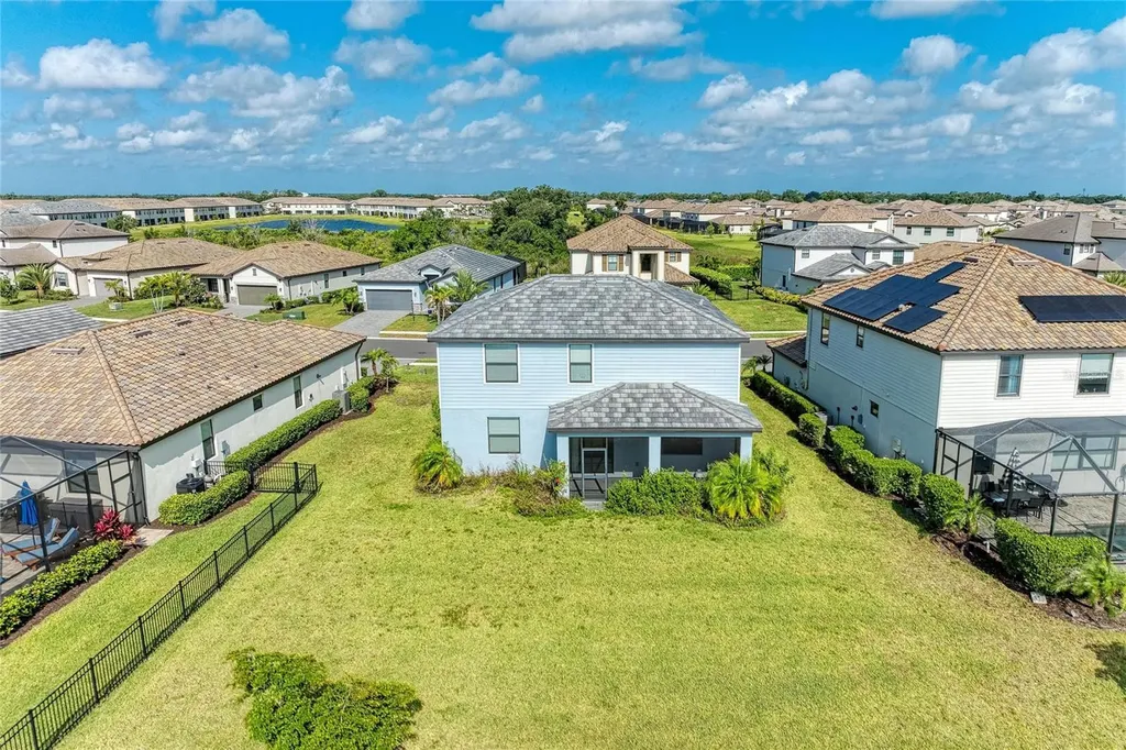 5325 Coral Reef Way Bradenton FL 34211