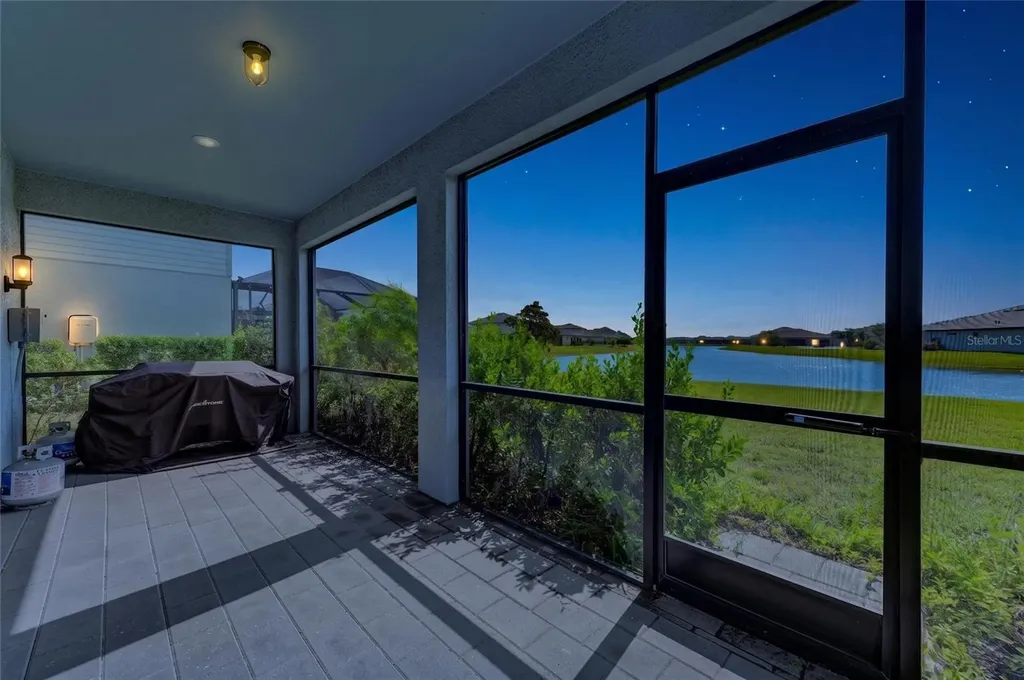 5325 Coral Reef Way Bradenton FL 34211